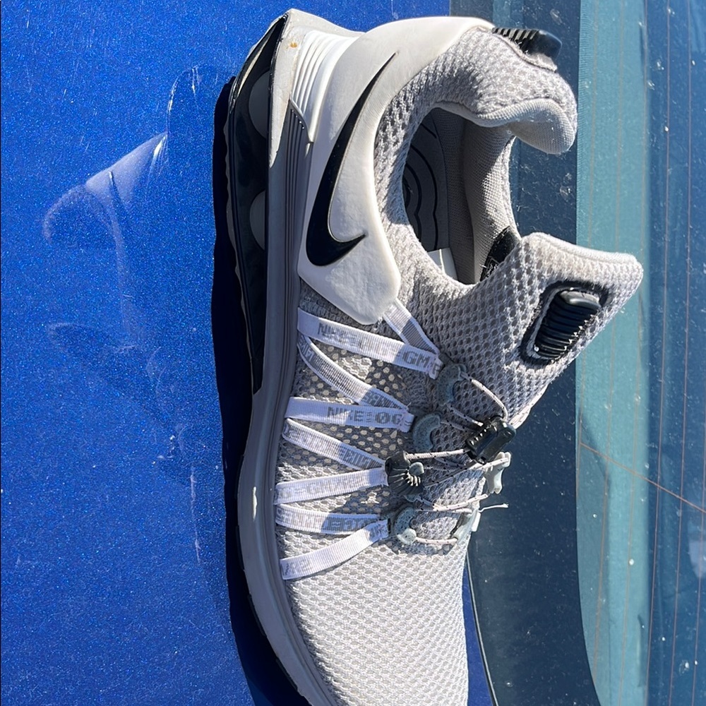 Nike Gray and Black Sneakers with Breathable Mesh and Cushioned Midsole